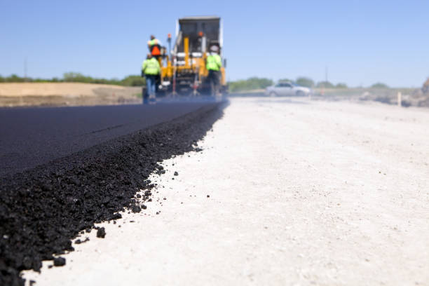 Best Driveway Paving Company  in Solomon, KS